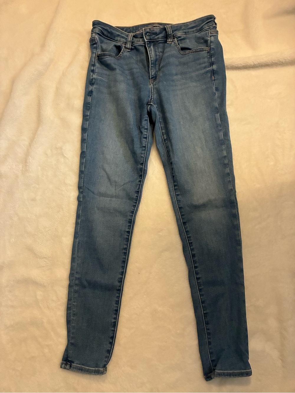 American Eagle Outfitters Light-Med Wash Skinny Jeans